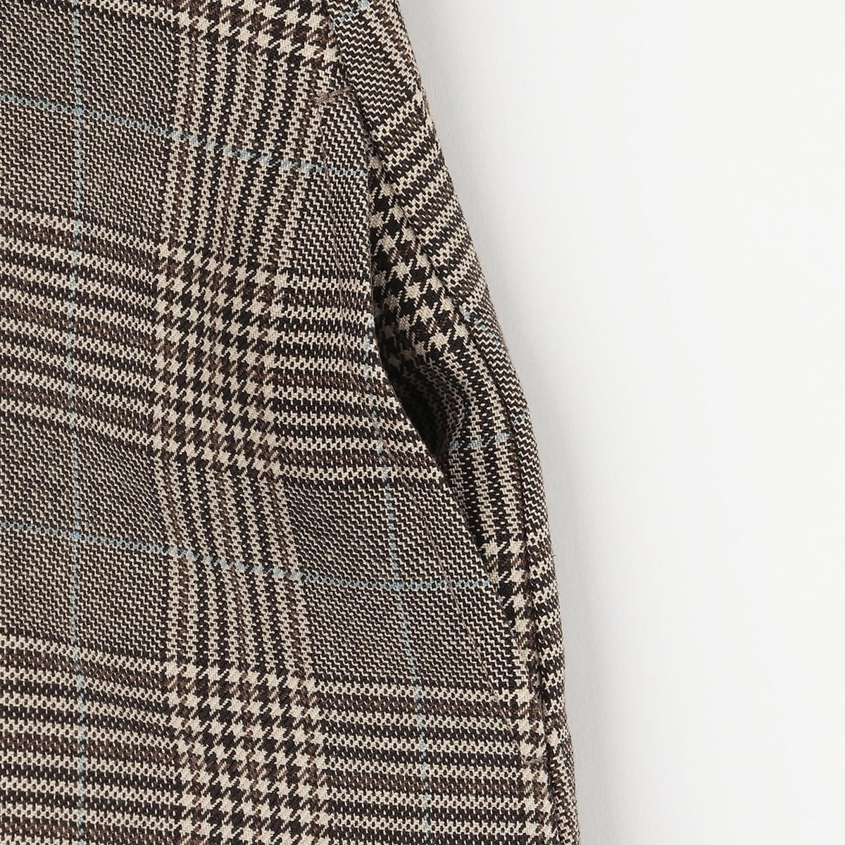 172976066