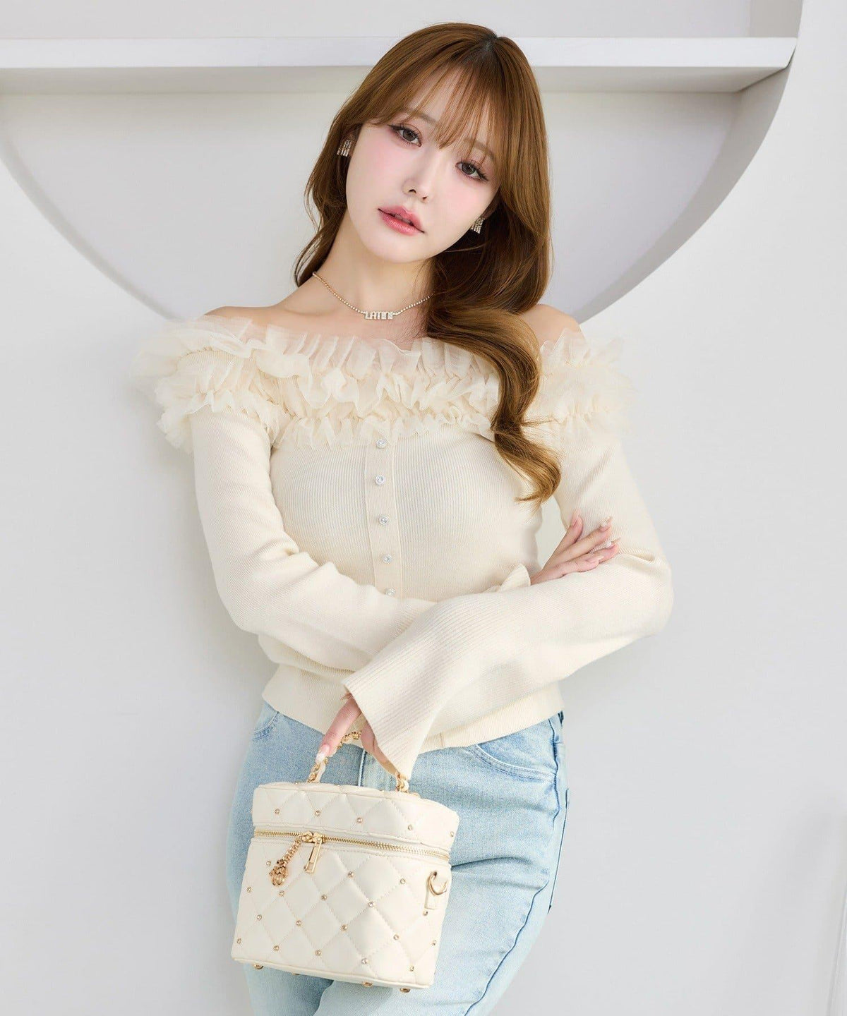170105779