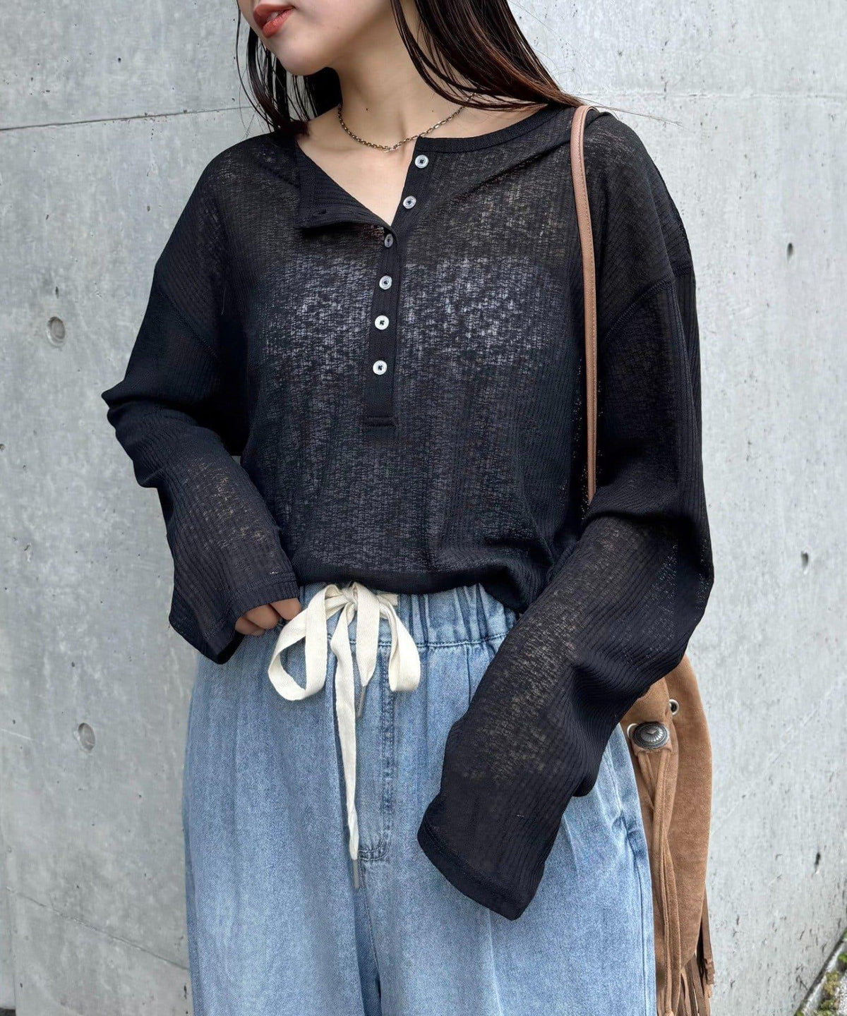 162608986