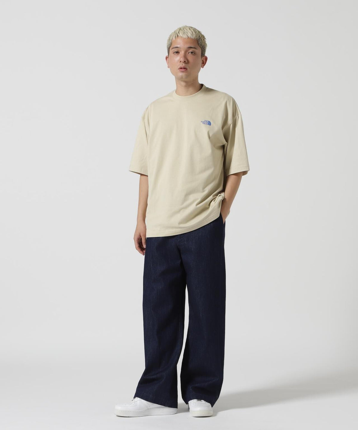153960519
