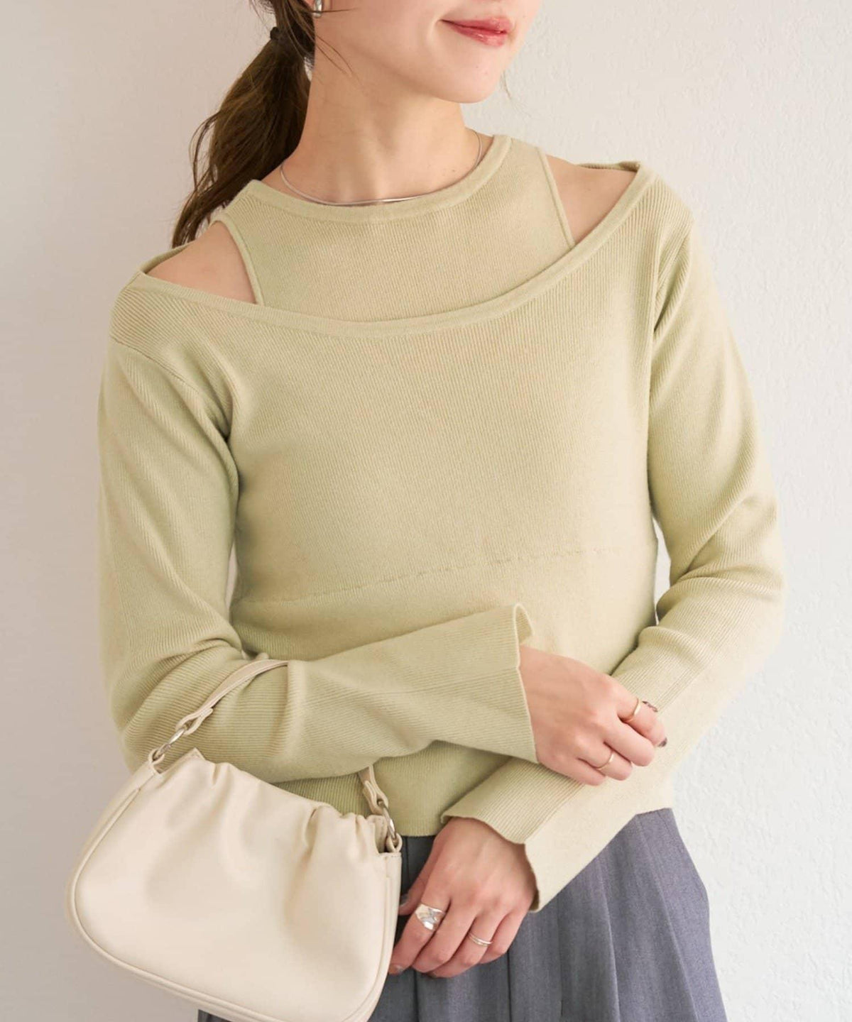 168546104