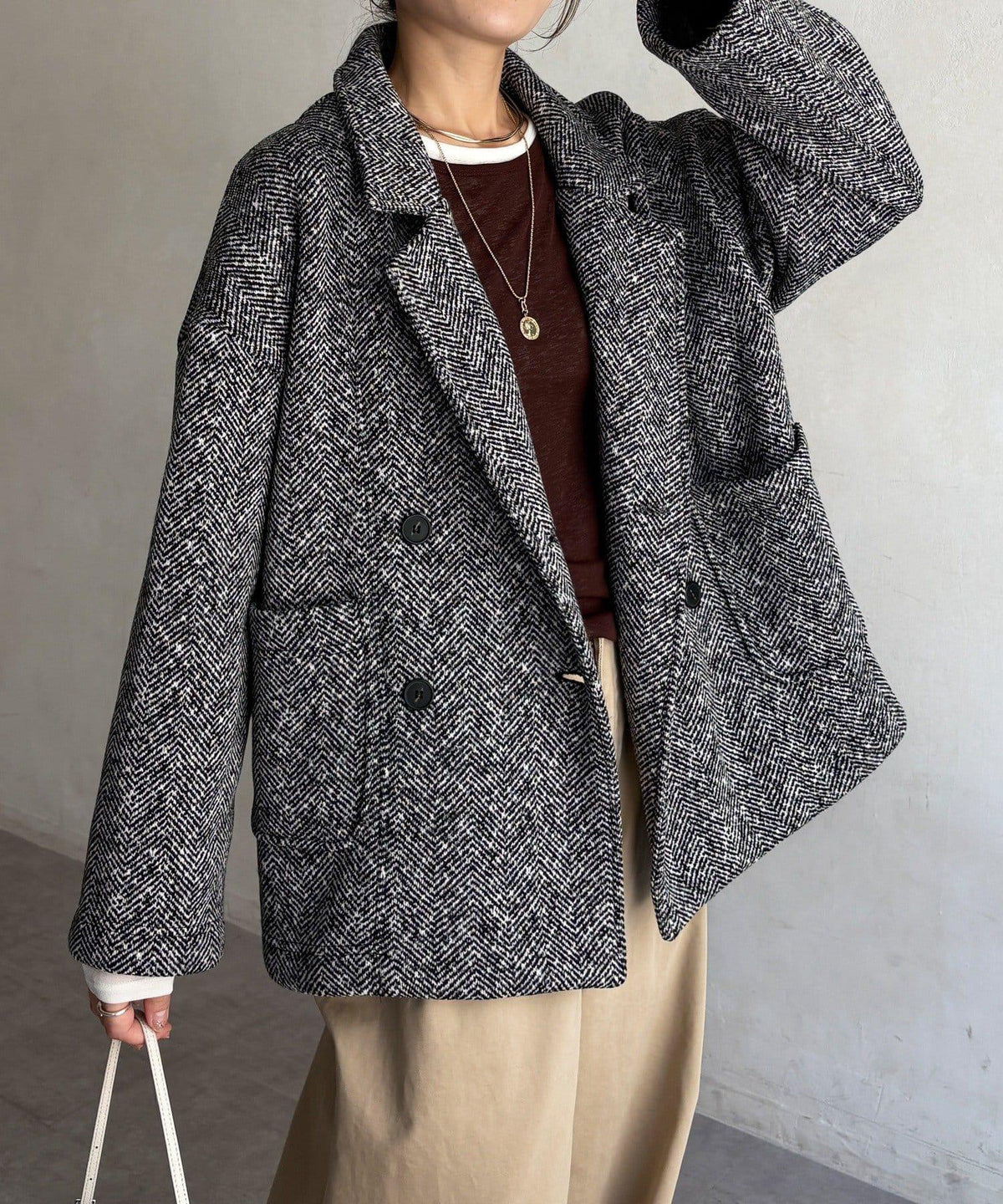 173615137