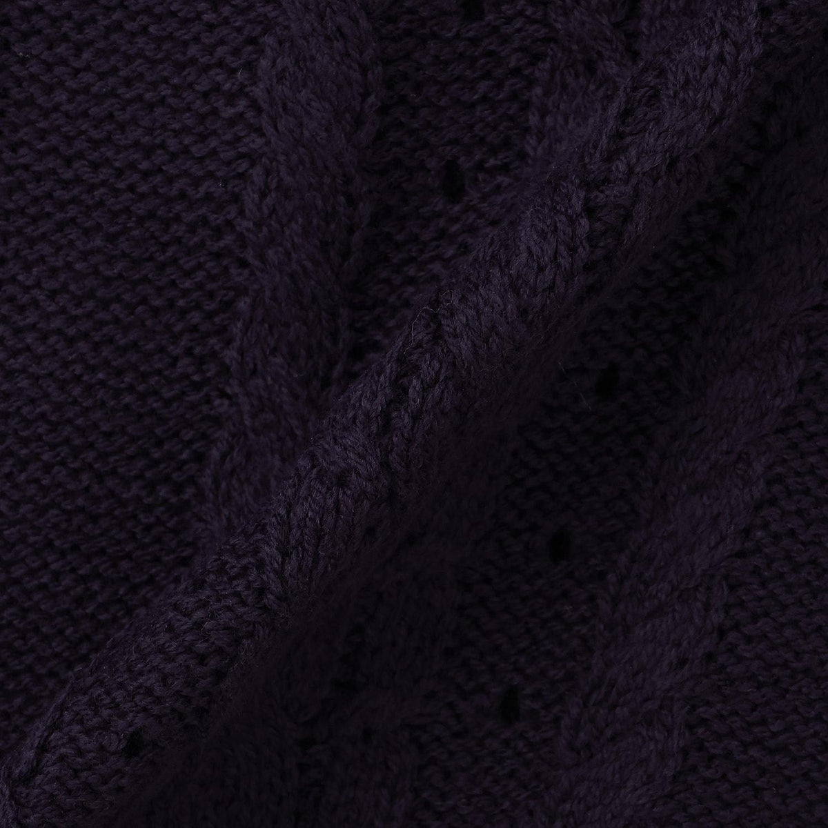 172901408