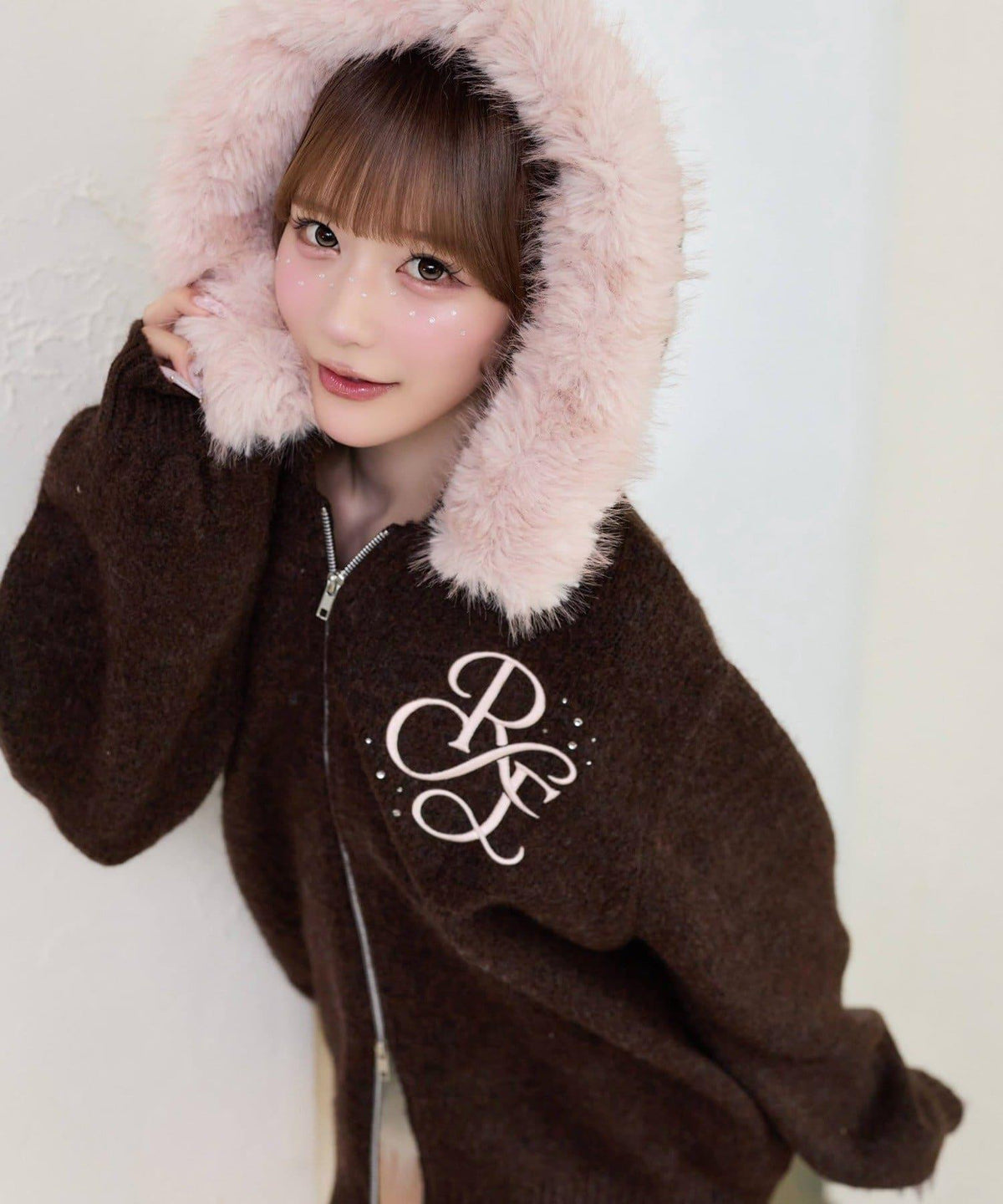 174056891
