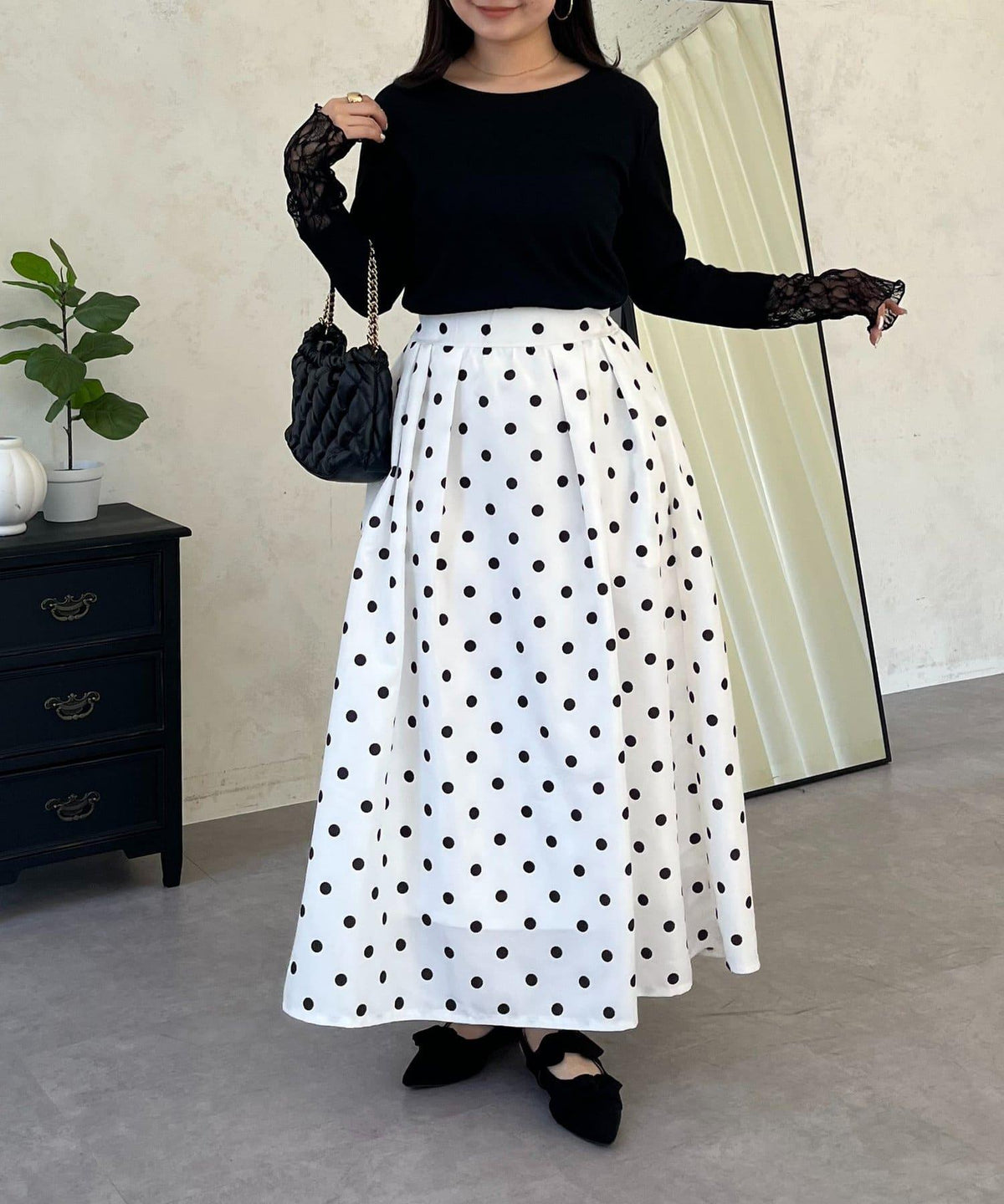 169343927