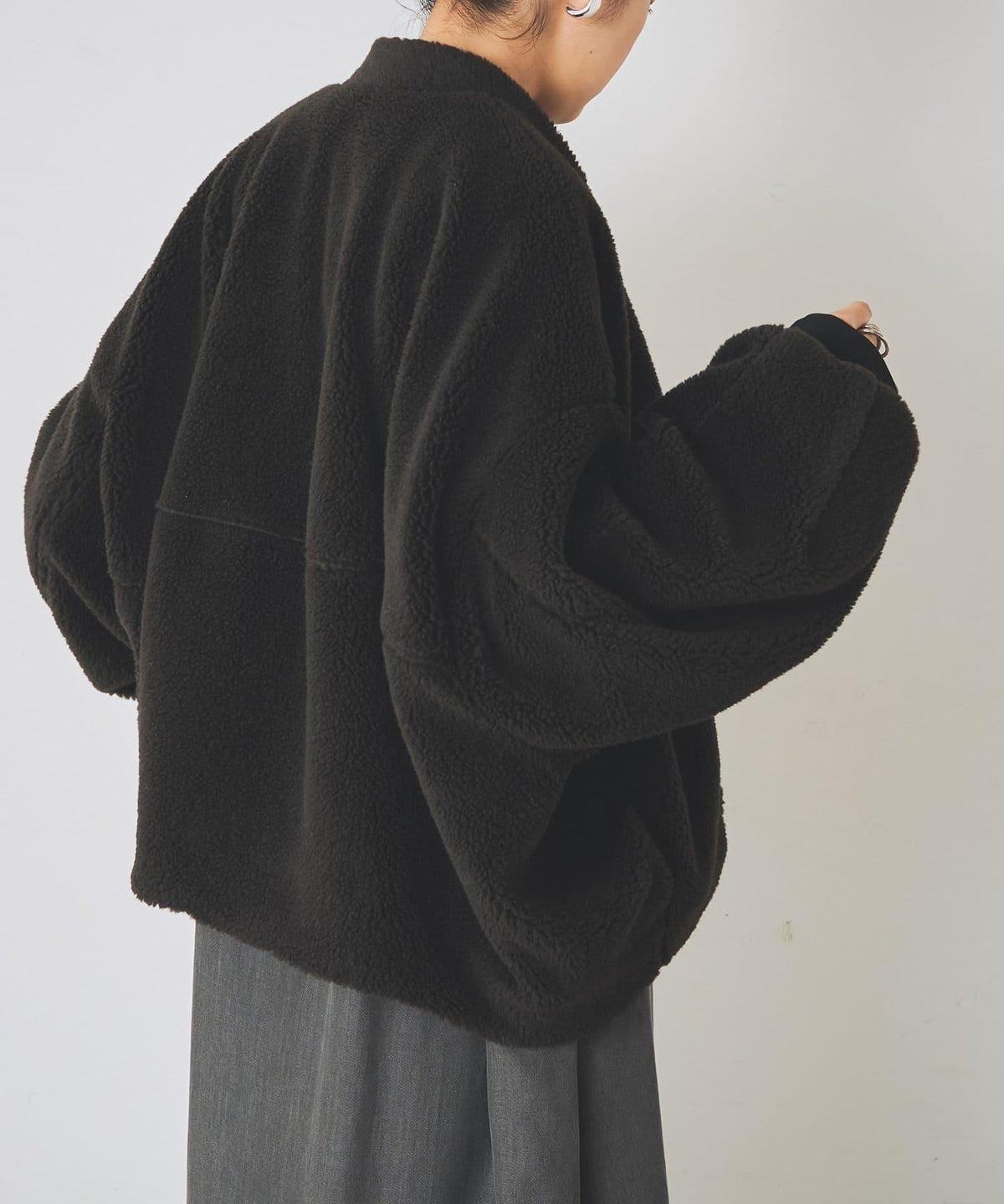173257053