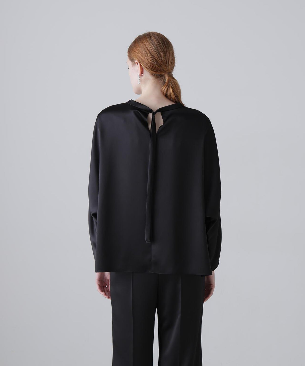 173542824
