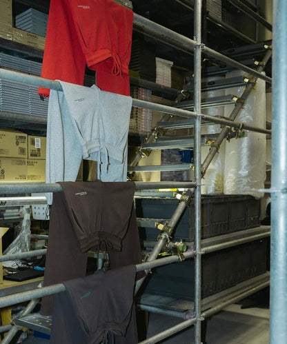 167304511