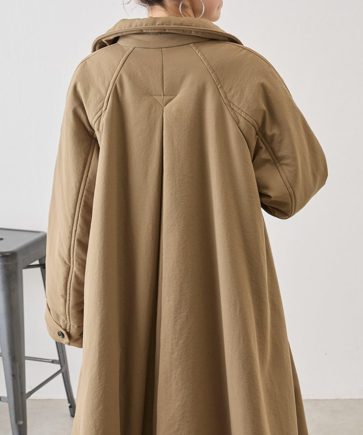 172861989